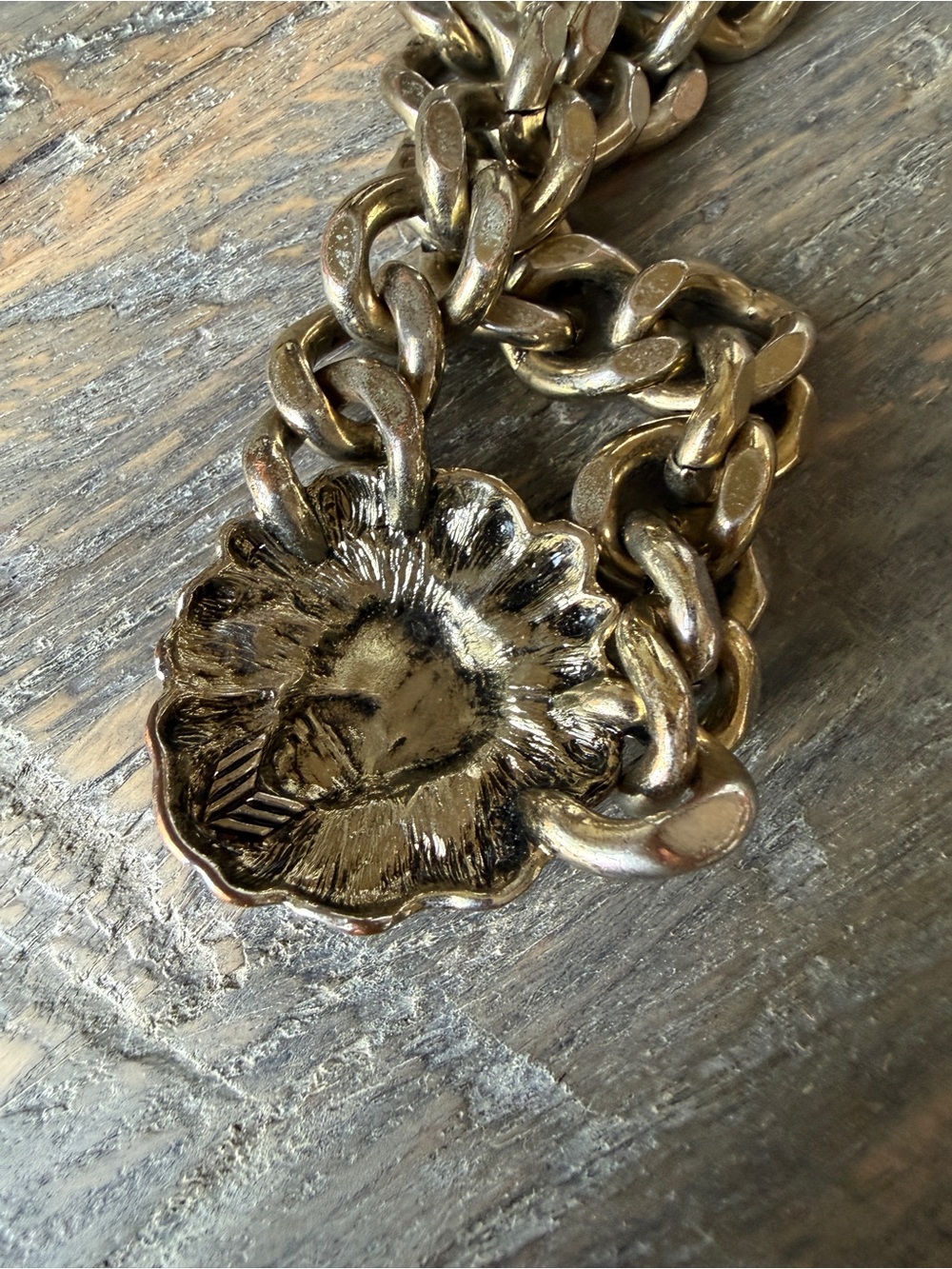 Vintage Lion Head Statement Necklace Chunky Gold Tone Curb Chain - Picture 7 of 7